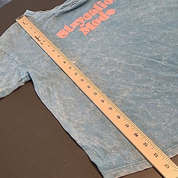 Old Navy sz S distressed color "stacation mode" t-shirt - Picture 4 of 6